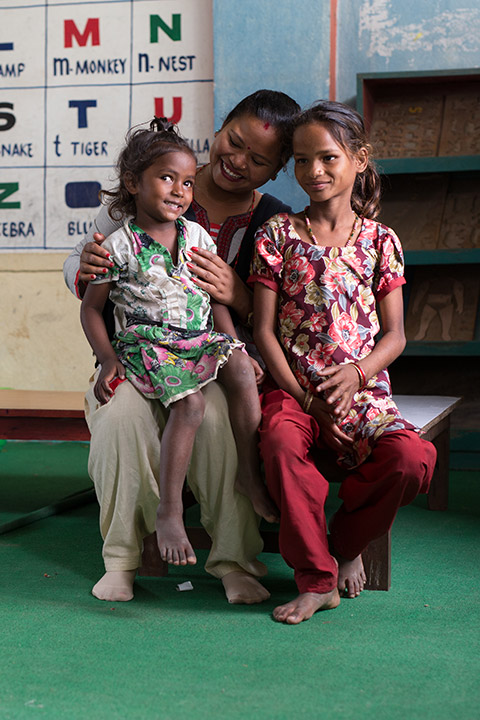 2018-nepal-sisters-dhurga-kasal-1.