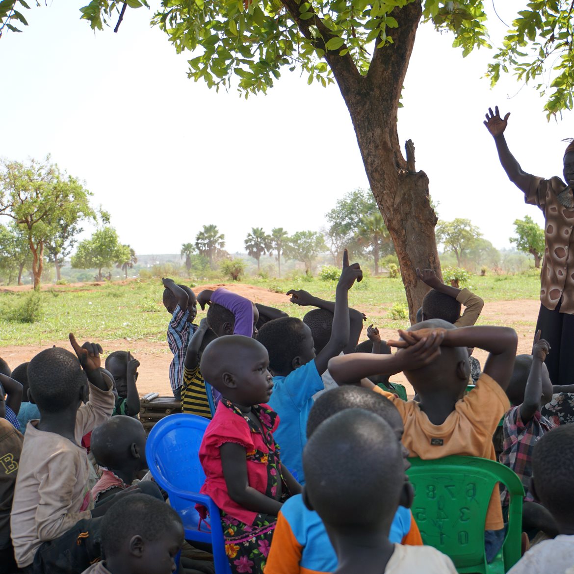 2018_uganda-flyknin-sor-sudan-laerer-leya-(3)