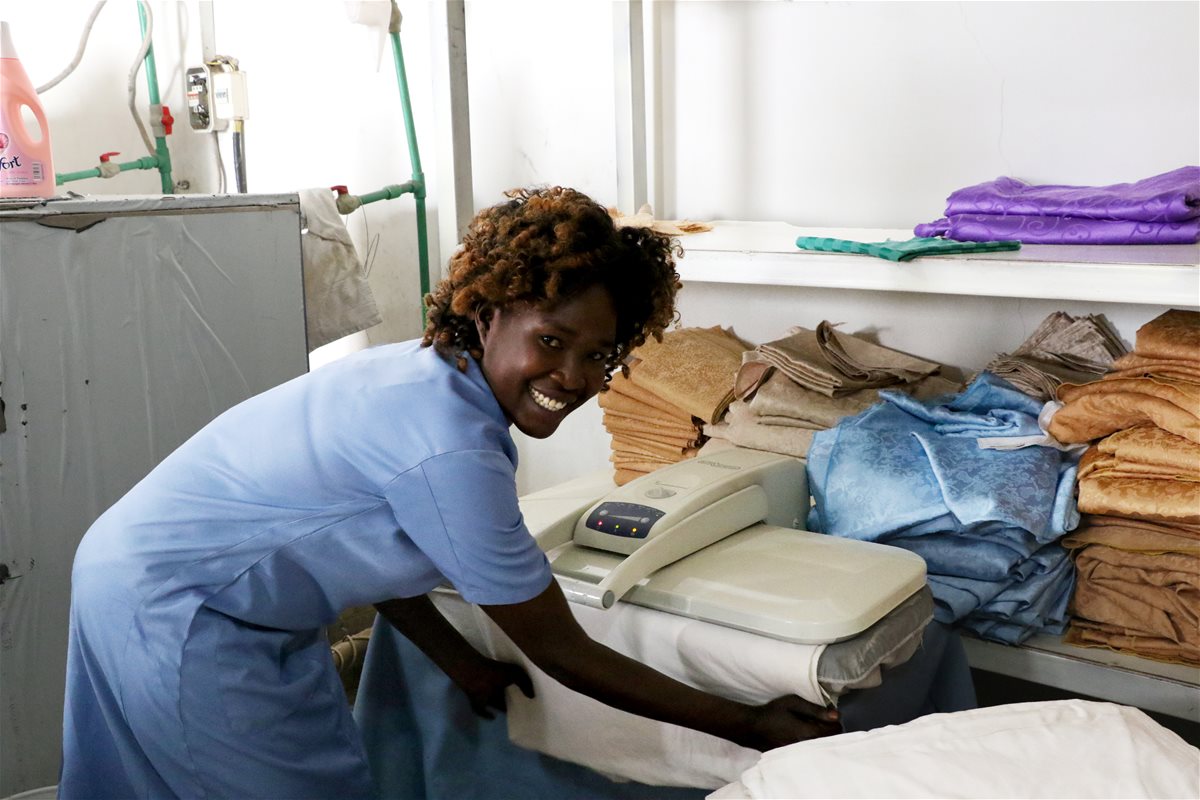 2019-sor-sudan-kaku-reida-hotell-arbeider-(4)