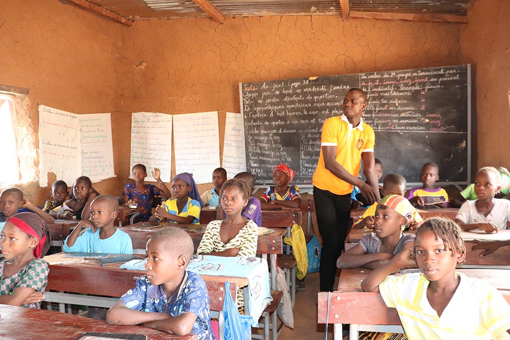 2023-san-speed-school-commune-de-ngoa-classroom